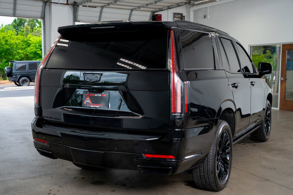Used 2025 Cadillac Escalade Premium Luxury w/ LPO, Floor Liner Package RWD image 12