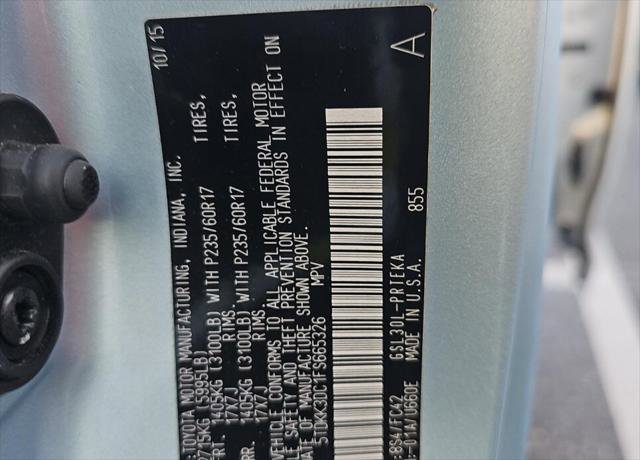 Used 2015 Toyota Sienna LE image 24