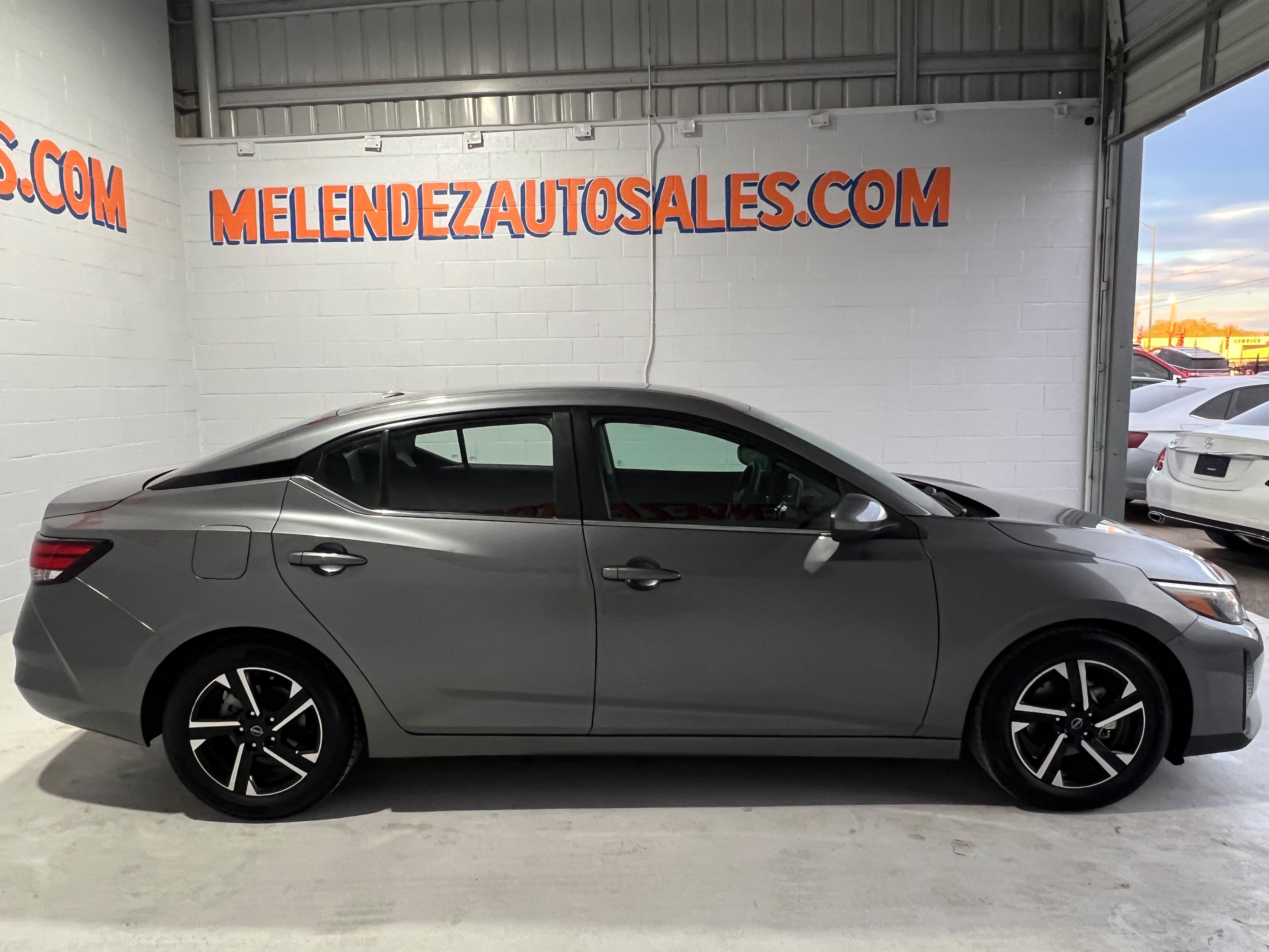 Used 2024 Nissan Sentra SV FWD image 6
