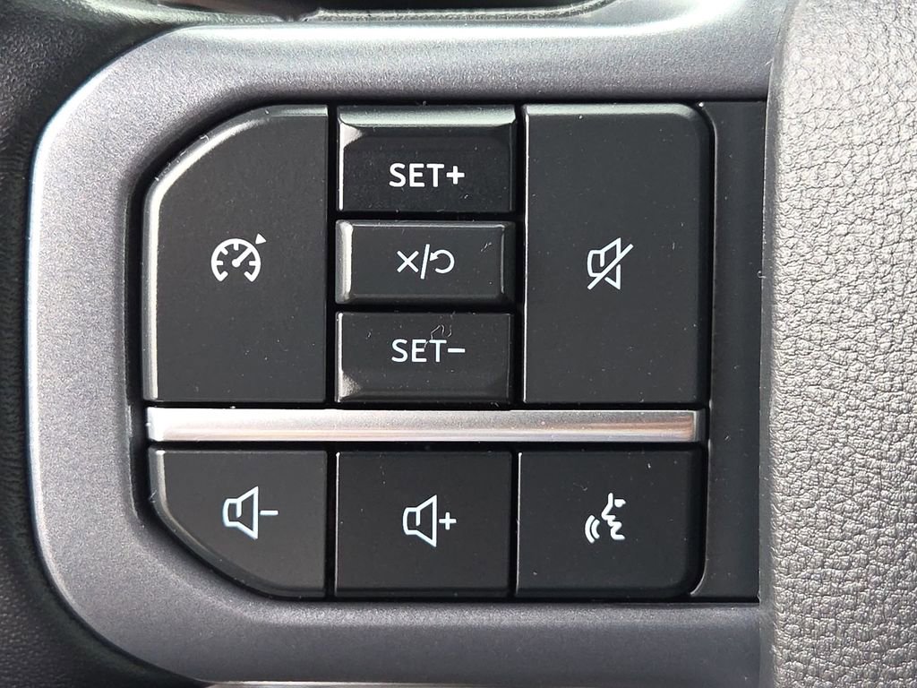 Used 2023 Ford F350 Lariat w/ Chrome Package image 26