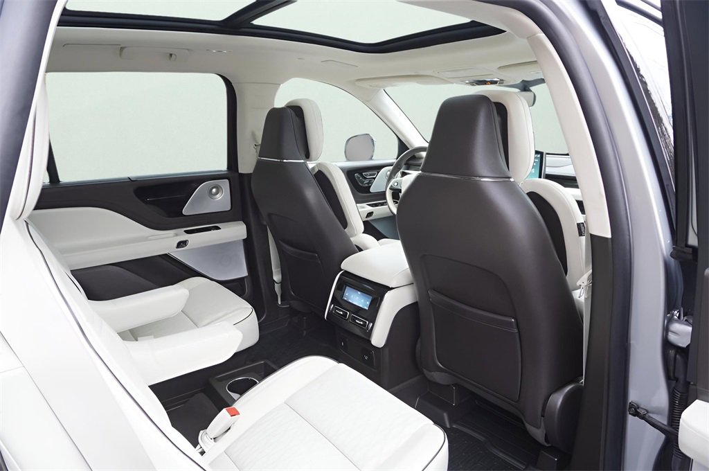 Used 2022 Lincoln Aviator Black Label Grand Touring image 13