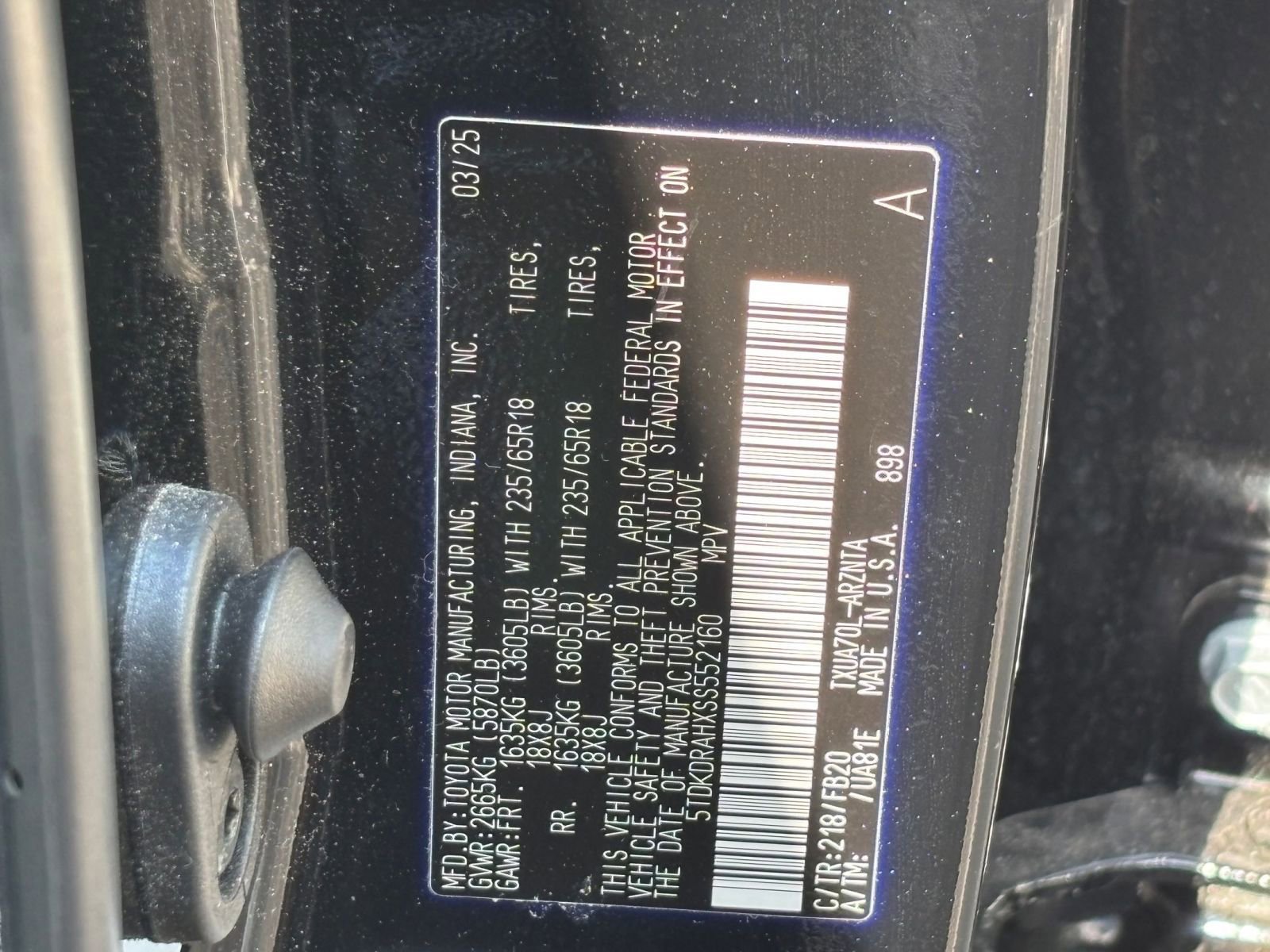 Used 2025 Toyota Highlander LE FWD image 10
