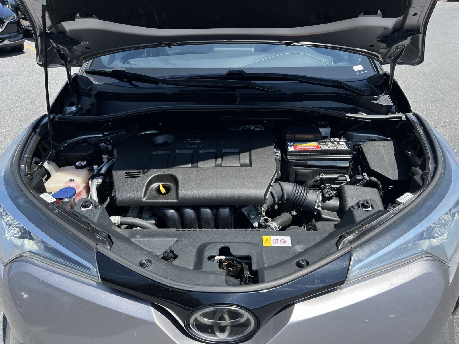 Used 2019 Toyota C-HR XLE FWD image 25