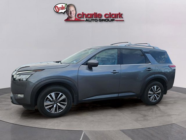 Certified 2023 Nissan Pathfinder SL image 2