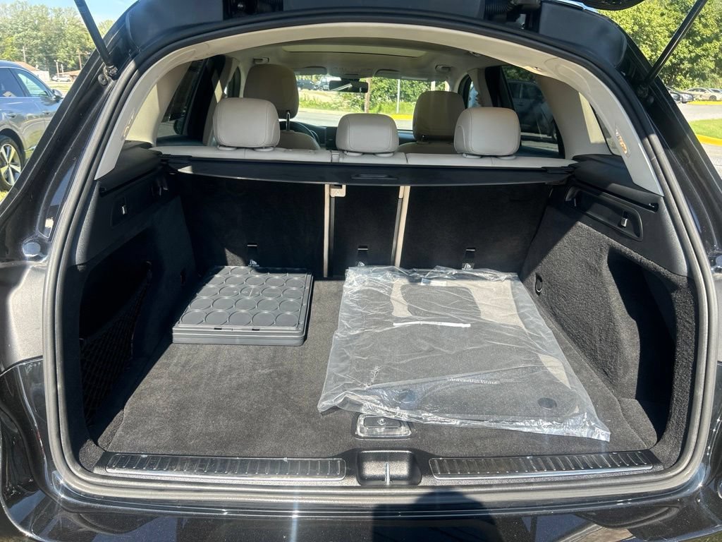 Used 2021 Mercedes-Benz GLC 300 4MATIC image 10