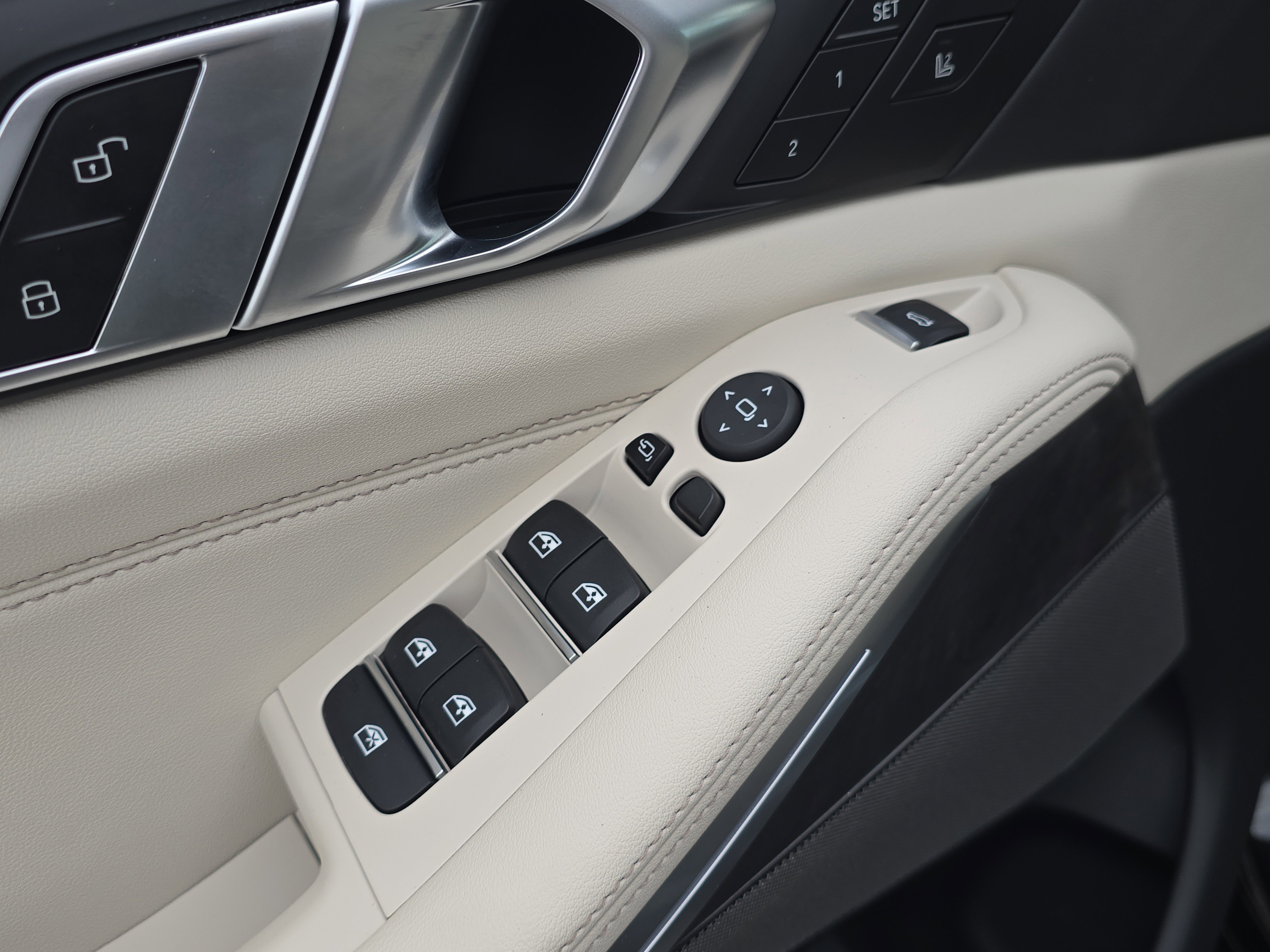 New 2026 BMW X5 sDrive40i w/ M Sport Package image 22