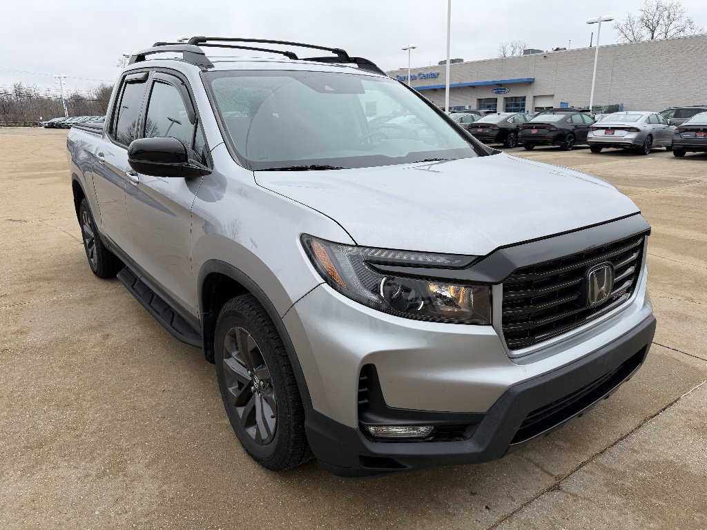 Used 2021 Honda Ridgeline Sport image 2