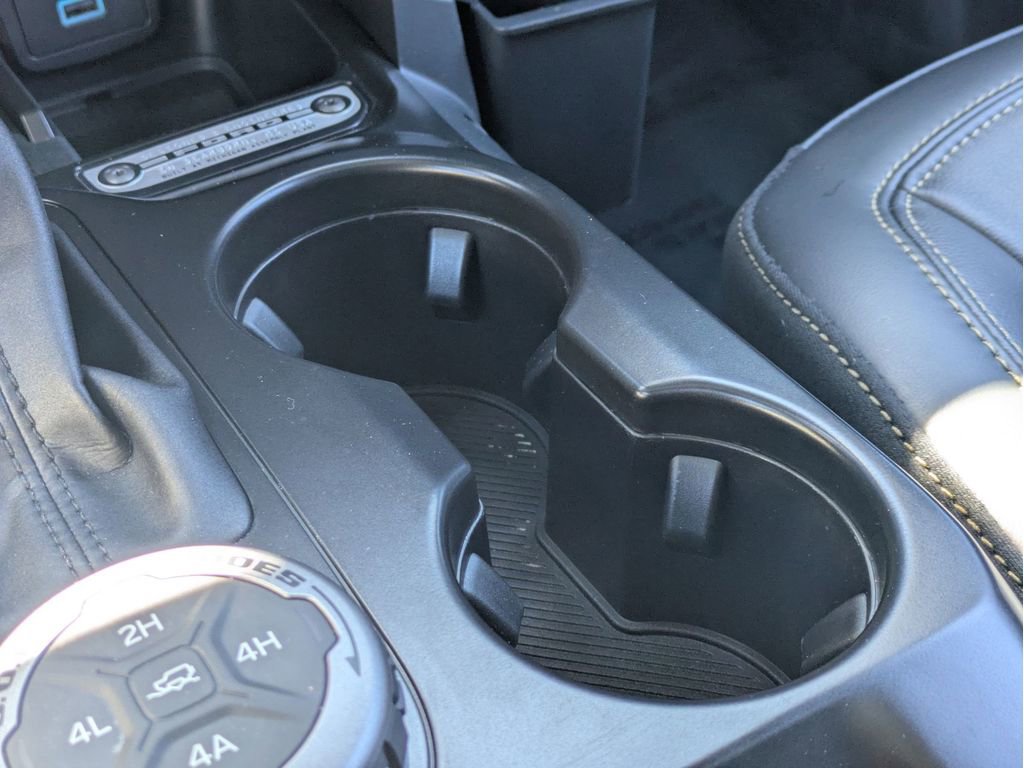 Certified 2025 Ford Bronco Badlands image 16