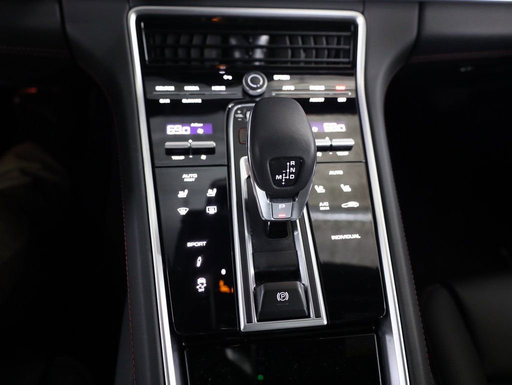 Used 2023 Porsche Panamera 4S image 20