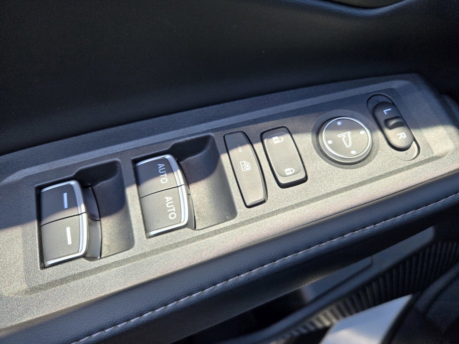 Used 2025 Honda Accord Sport image 26