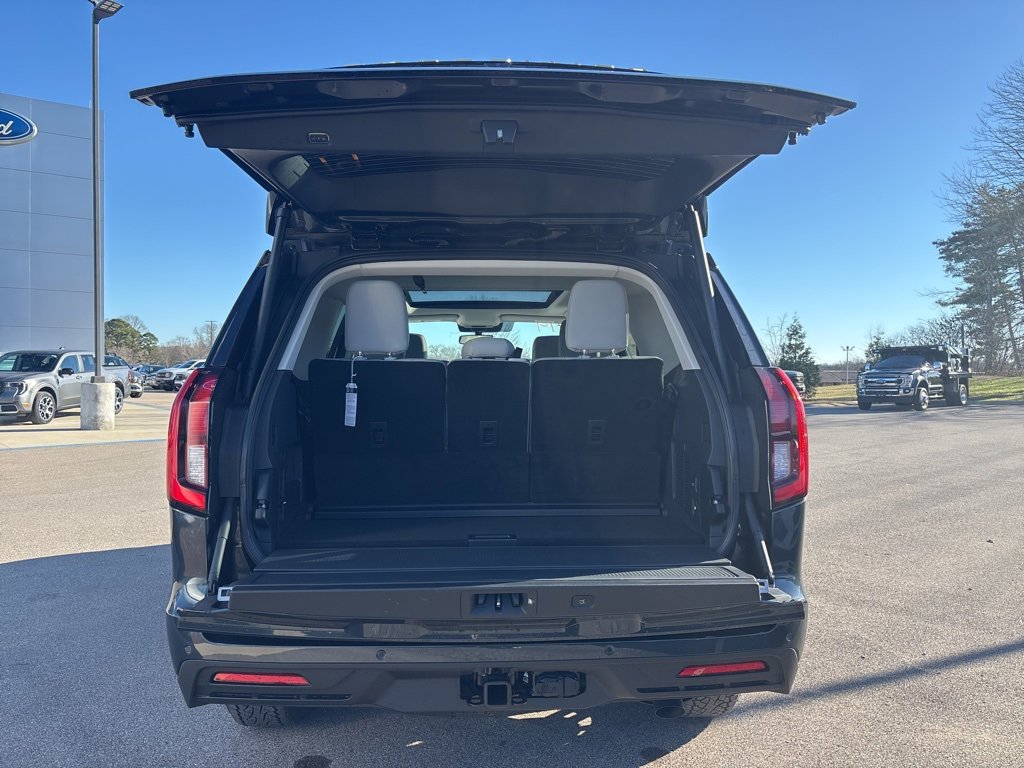 New 2026 Ford Expedition Active image 9