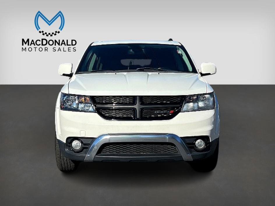 Used 2019 Dodge Journey Crossroad FWD image 2