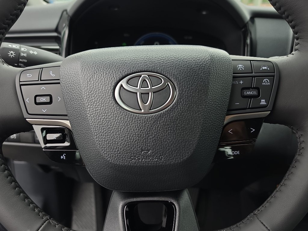New 2026 Toyota Camry LE AWD/4WD image 25