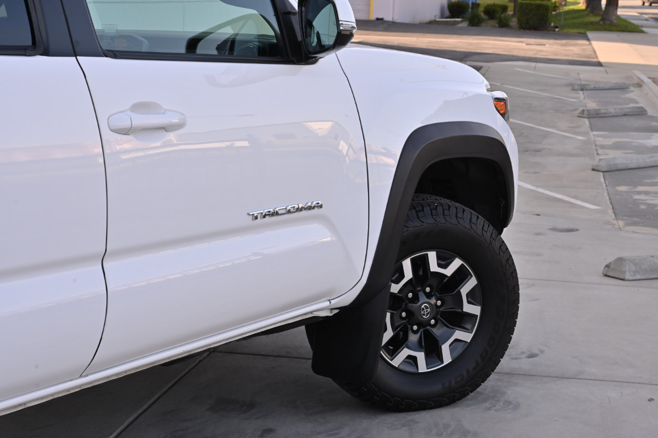 Used 2021 Toyota Tacoma TRD Off-Road w/ Technology Package image 46