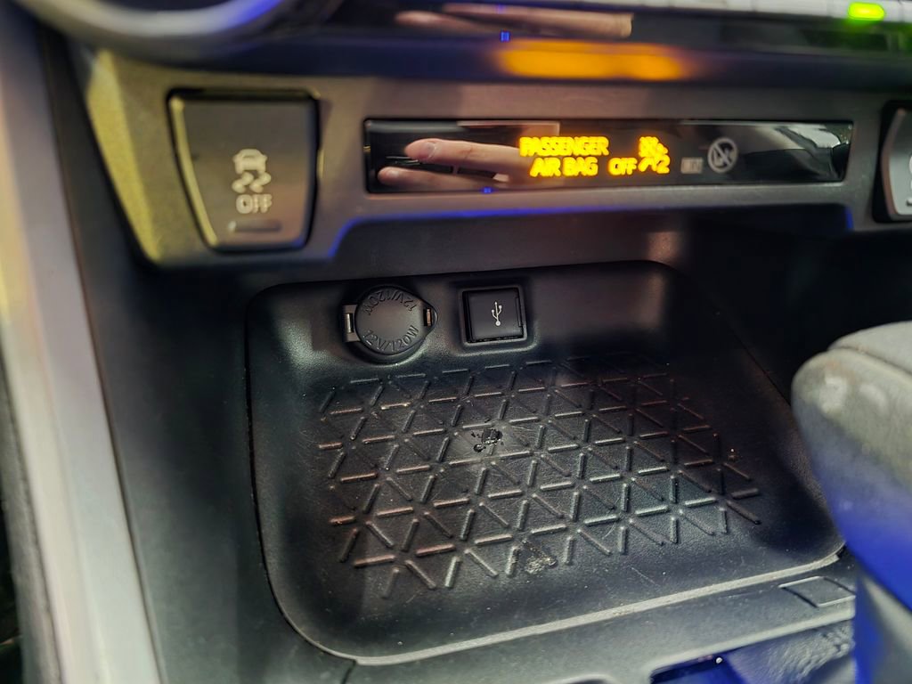 Used 2020 Toyota RAV4 LE w/ All Weather Liner Package image 25