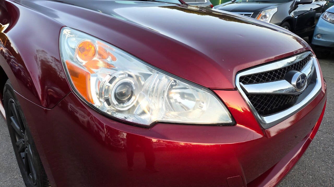 Used 2010 Subaru Legacy 2.5i Premium AWD/4WD image 22