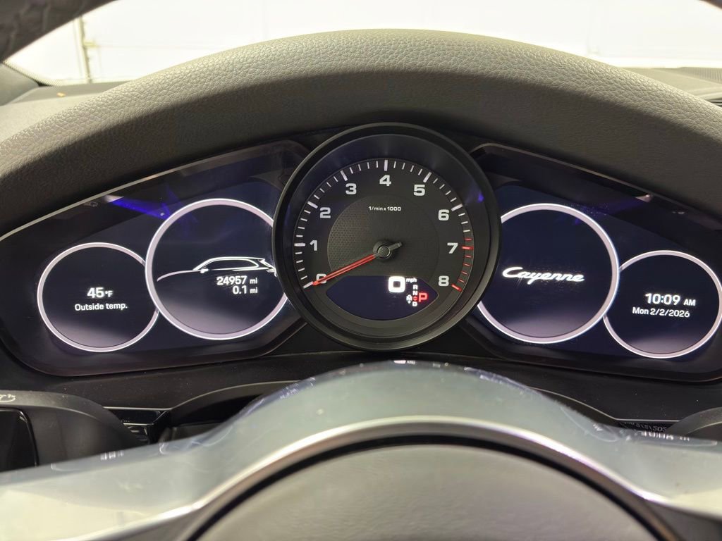 Used 2022 Porsche Cayenne Platinum Edition image 27