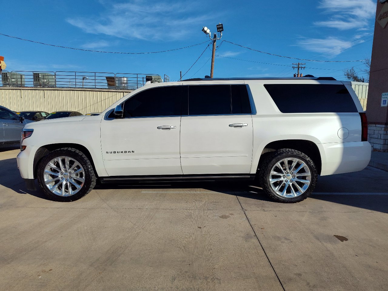 Used 2019 Chevrolet Suburban Premier w/ Premier Plus Edition image 7