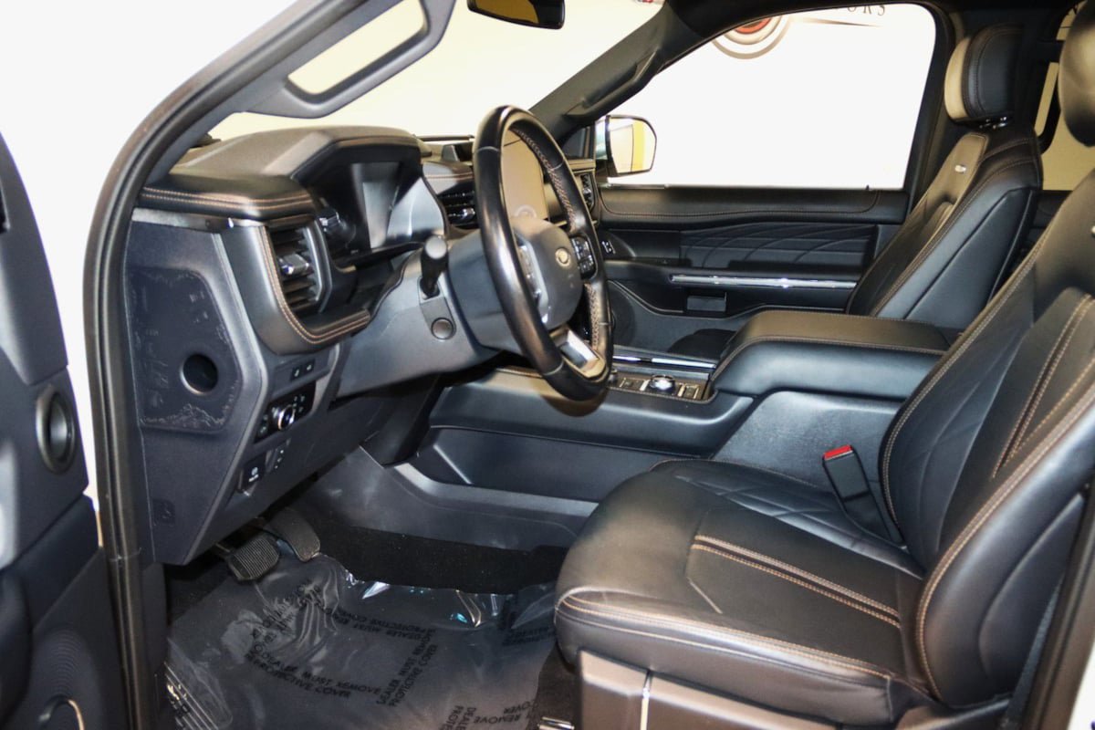 Used 2023 Ford Expedition Max Platinum AWD/4WD image 39