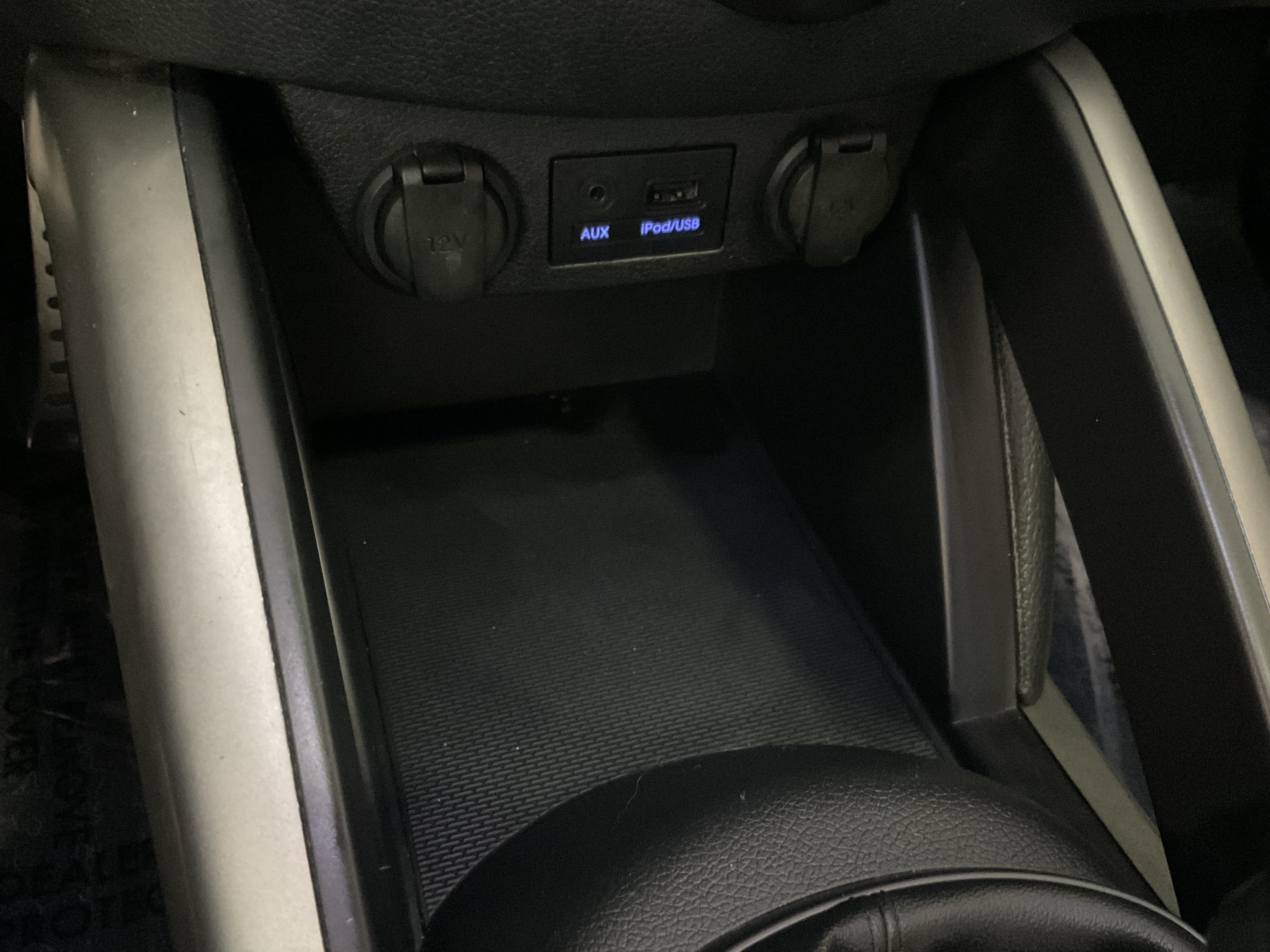 Used 2013 Hyundai Veloster Turbo w/ Ultimate Pkg FWD image 16