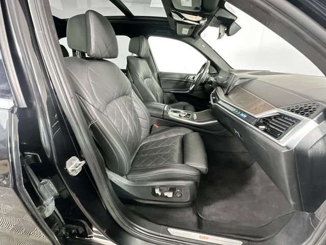 Used 2024 BMW X5 xDrive40i AWD/4WD image 30