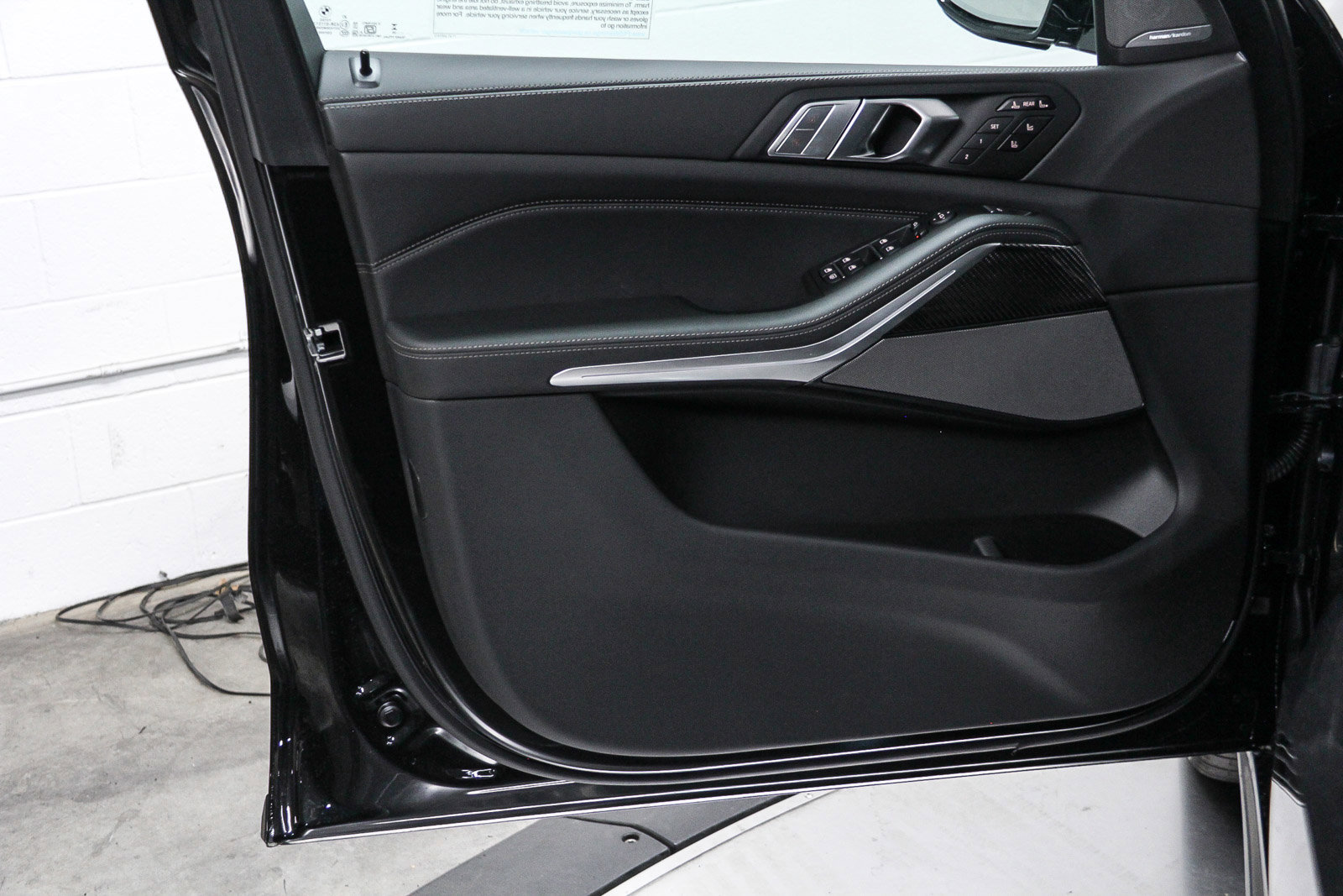 New 2026 BMW X7 M60i image 23