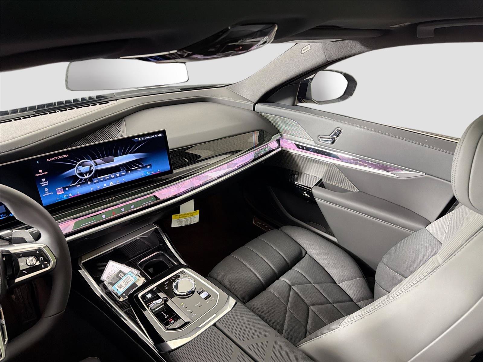 New 2026 BMW 750e xDrive w/ Premium Package AWD/4WD image 21