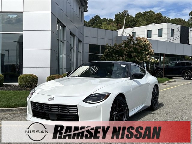 New 2024 Nissan Z Performance w/ Floor Mat Package