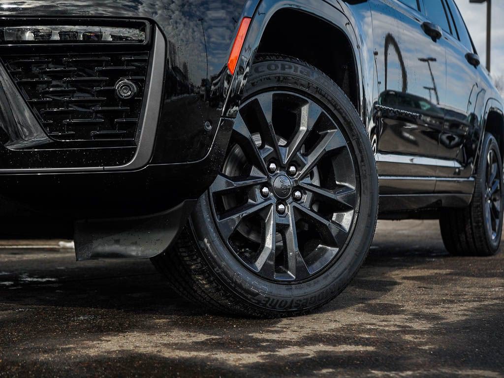 New 2026 Jeep Grand Cherokee Limited AWD/4WD image 6