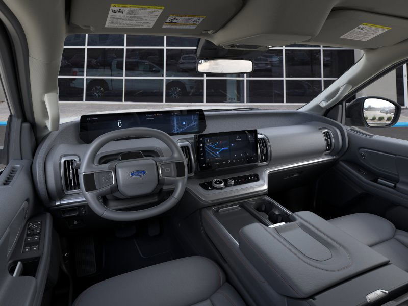 New 2026 Ford Expedition Active image 9