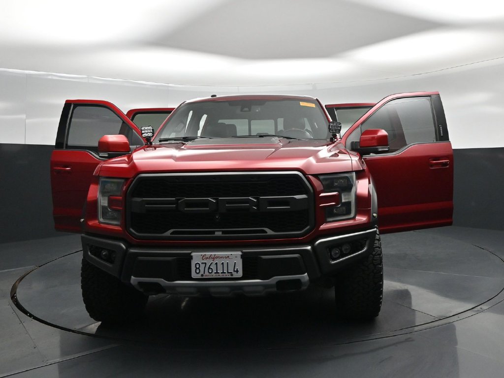 Certified 2017 Ford F150 Raptor w/ Equipment Group 802A Luxury AWD/4WD image 31