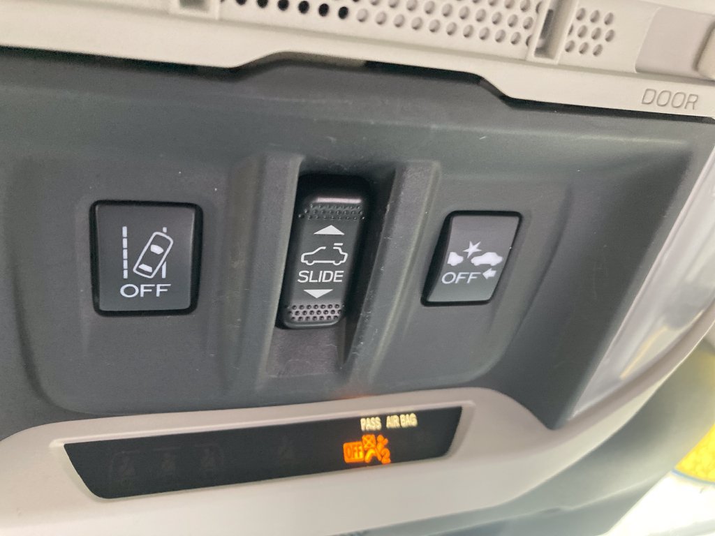 Used 2023 Subaru Forester Premium AWD/4WD image 43