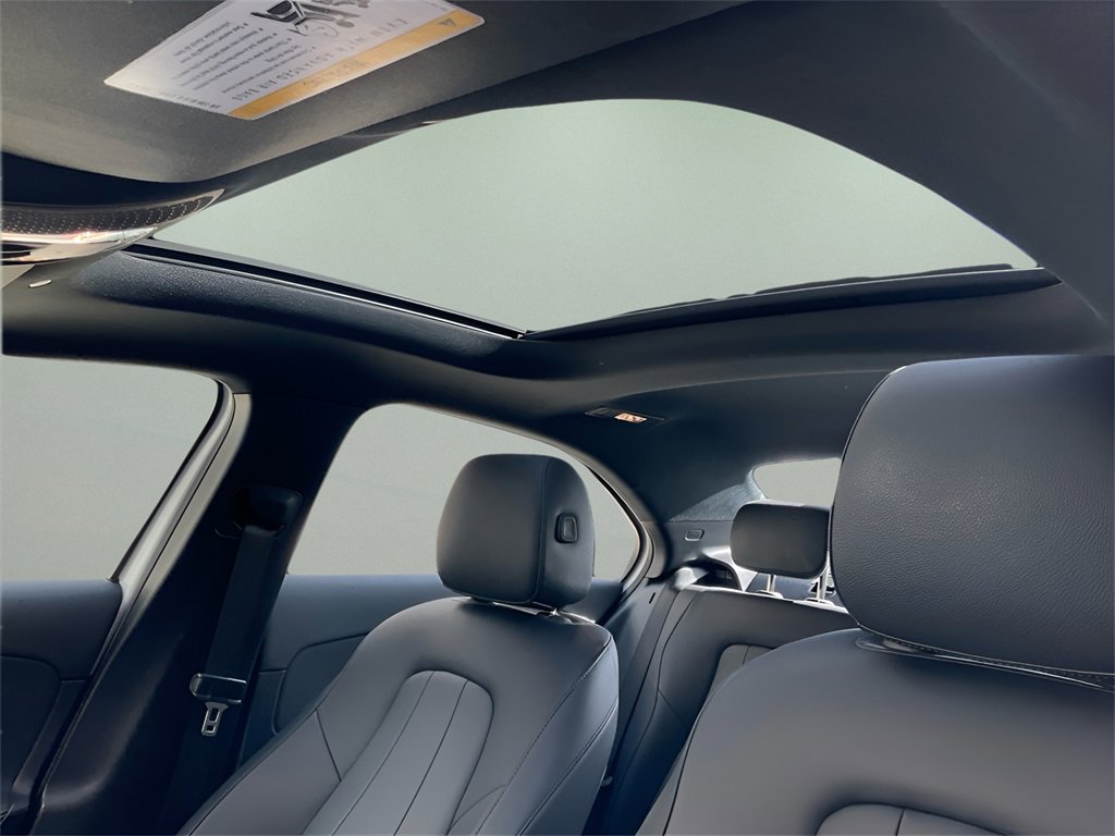 Used 2022 Mercedes-Benz A 220 4MATIC image 17