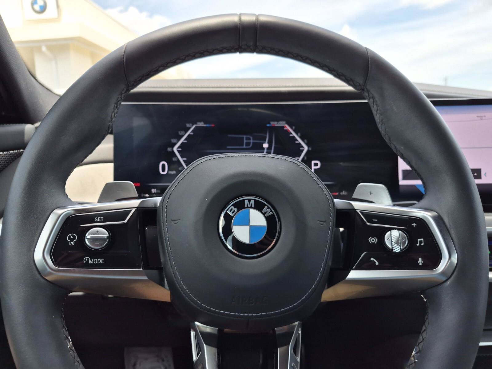 Certified 2025 BMW 740i w/ Premium Package RWD image 26