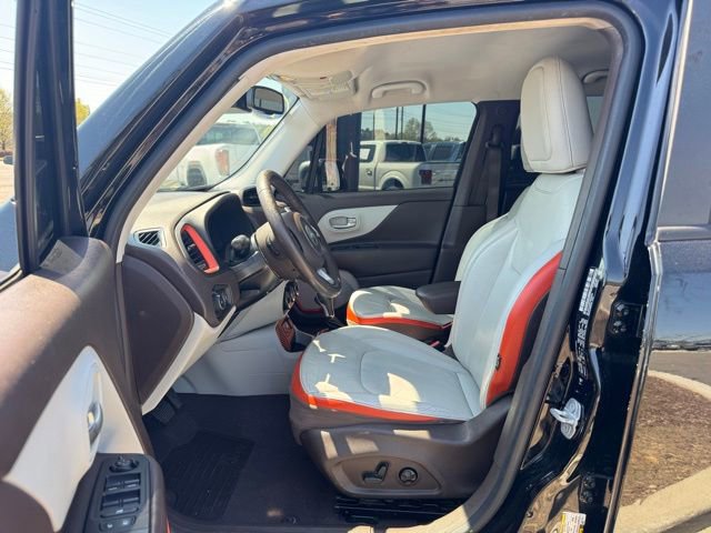 Used 2017 Jeep Renegade Limited image 19