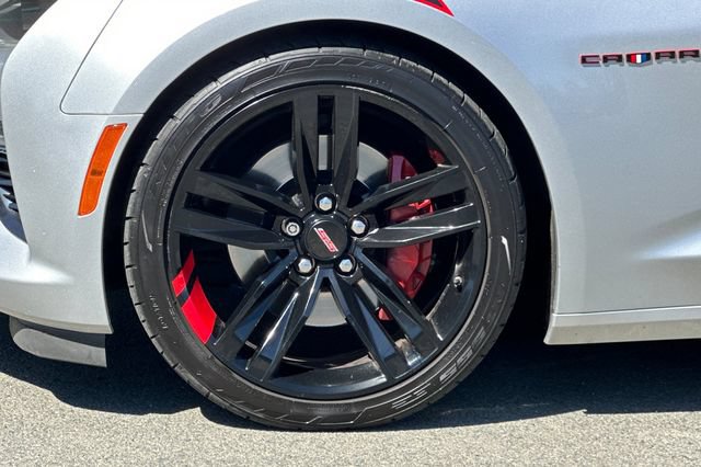 Used 2018 Chevrolet Camaro SS w/ Redline Edition RWD image 25