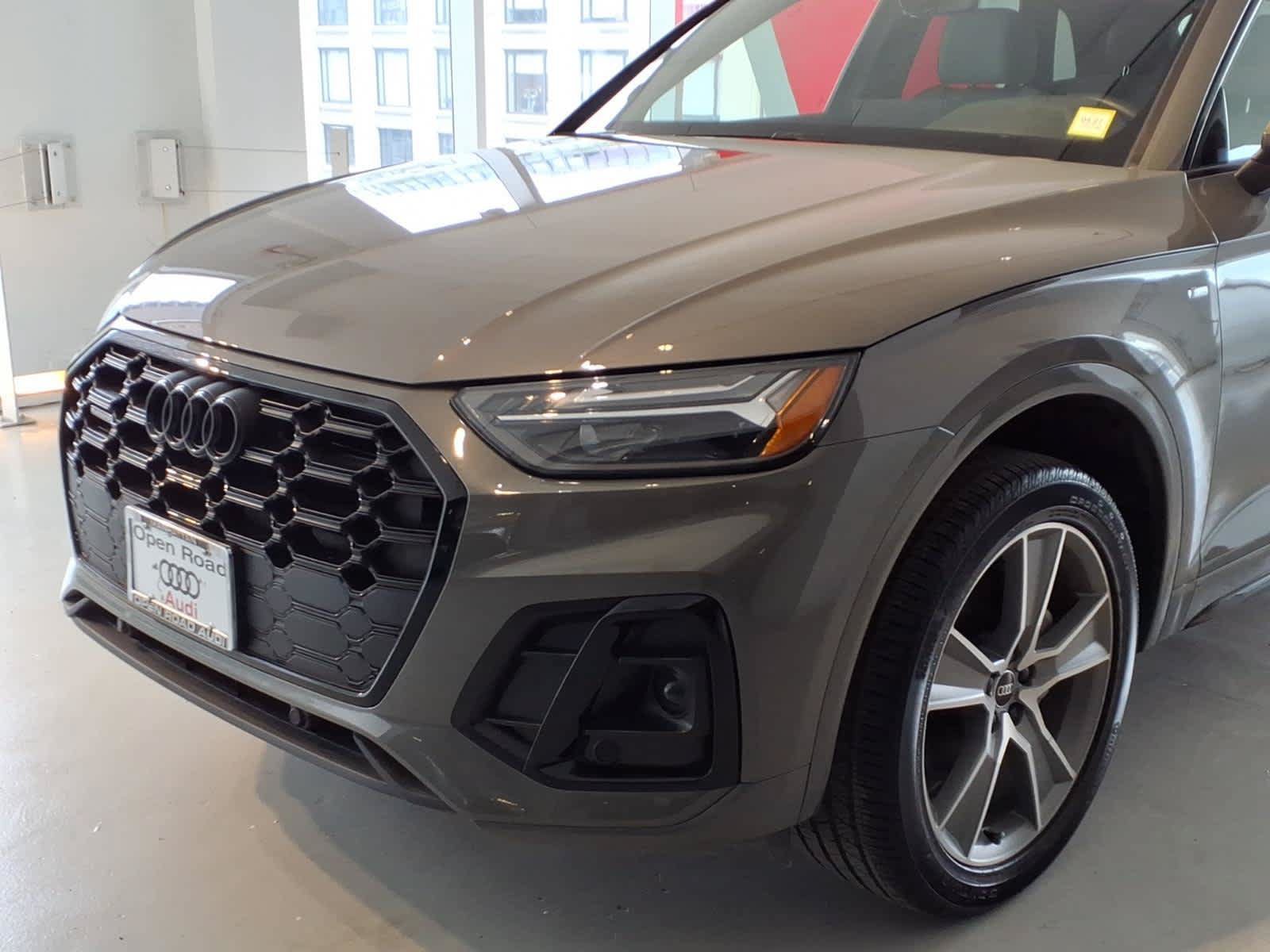 Certified 2025 Audi Q5 2.0T Premium AWD/4WD image 7