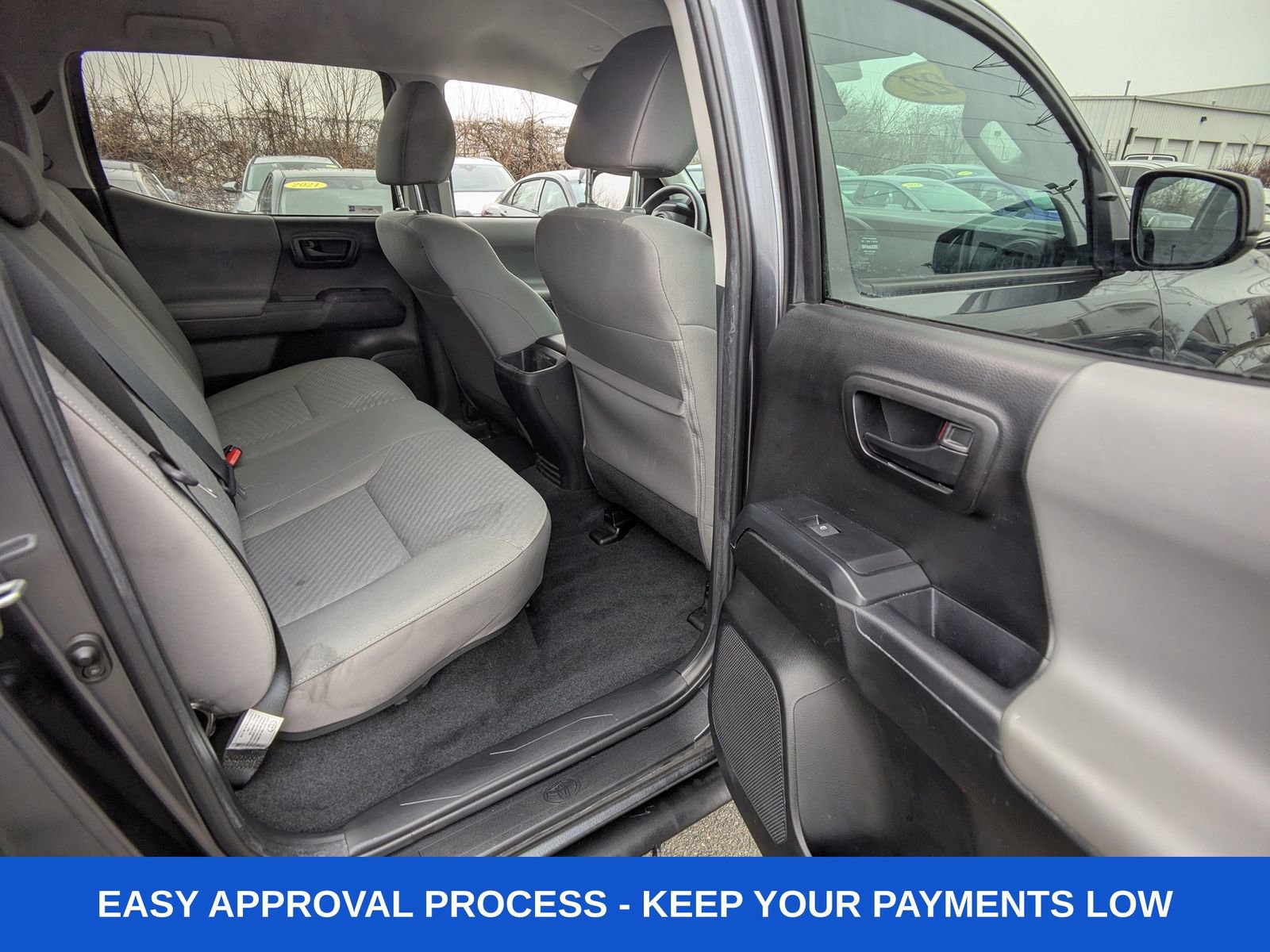 Used 2022 Toyota Tacoma SR image 15