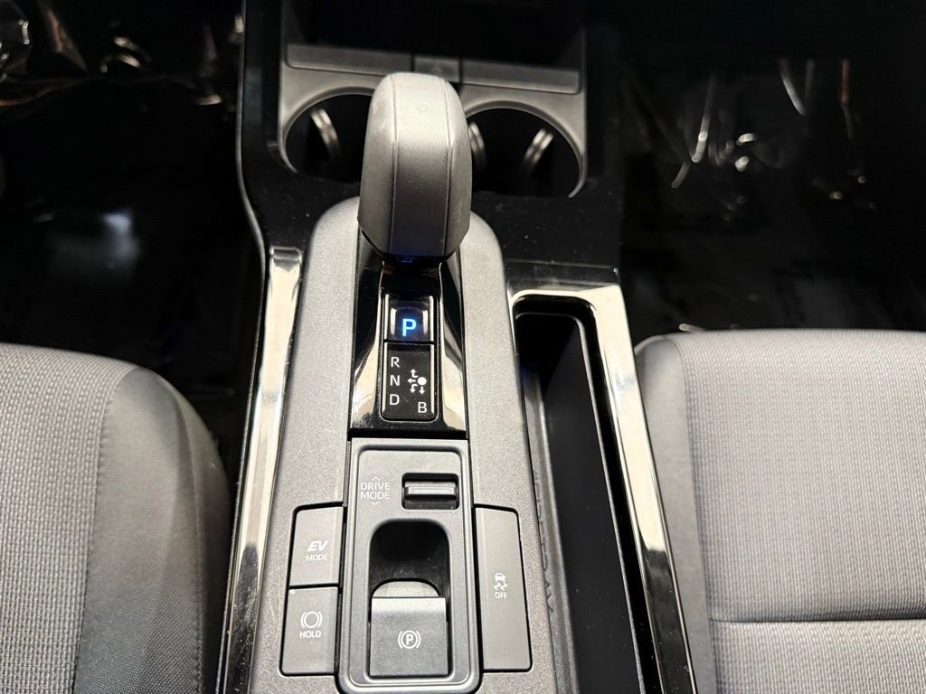 Used 2023 Toyota Prius LE FWD image 37