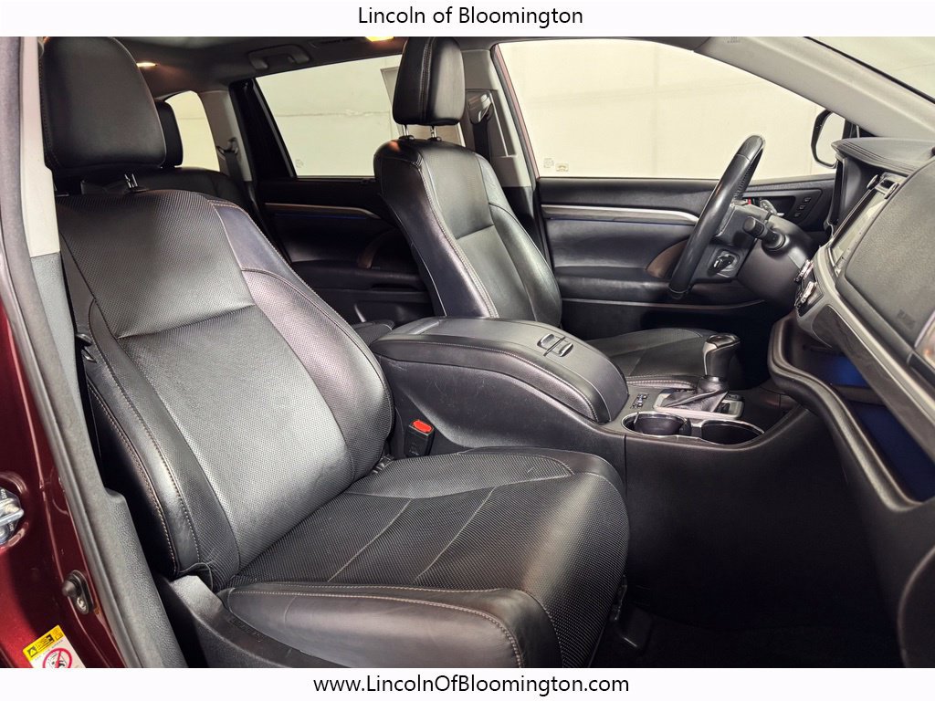 Used 2018 Toyota Highlander Limited Platinum AWD/4WD image 12