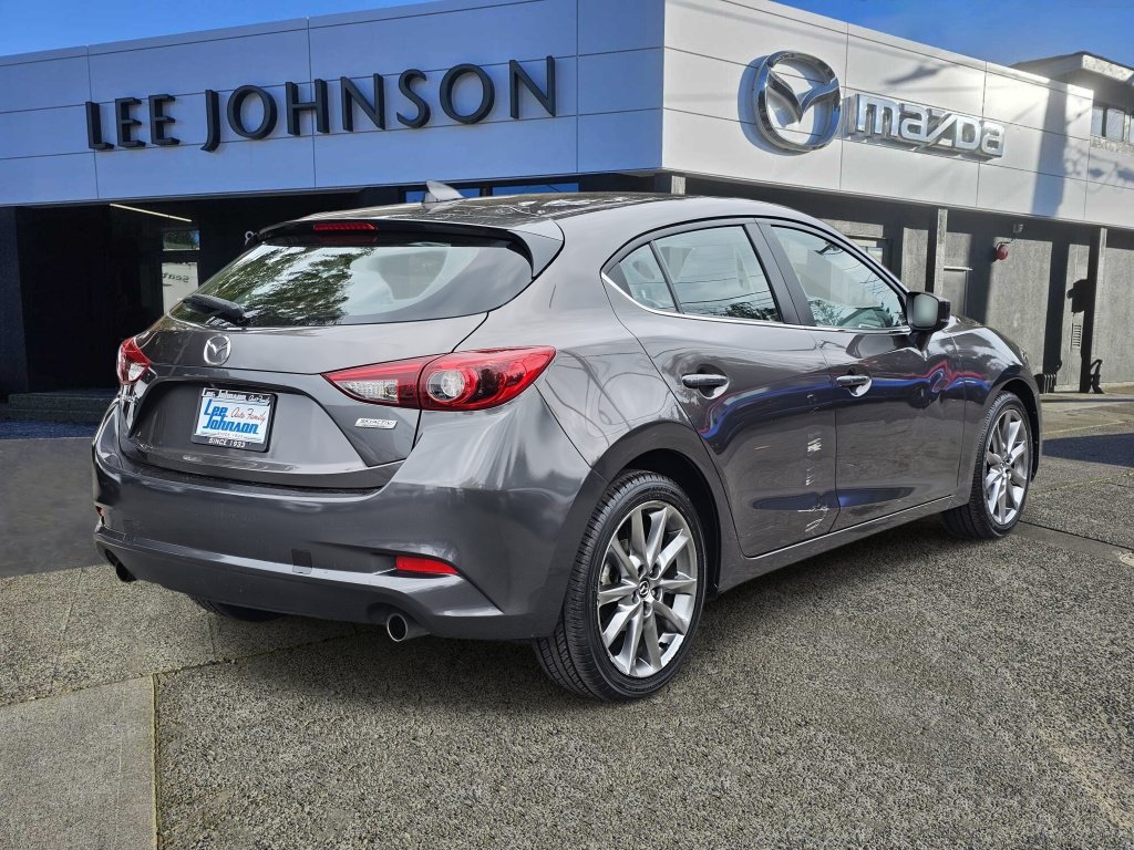 Used 2018 MAZDA MAZDA3 Grand Touring FWD image 5