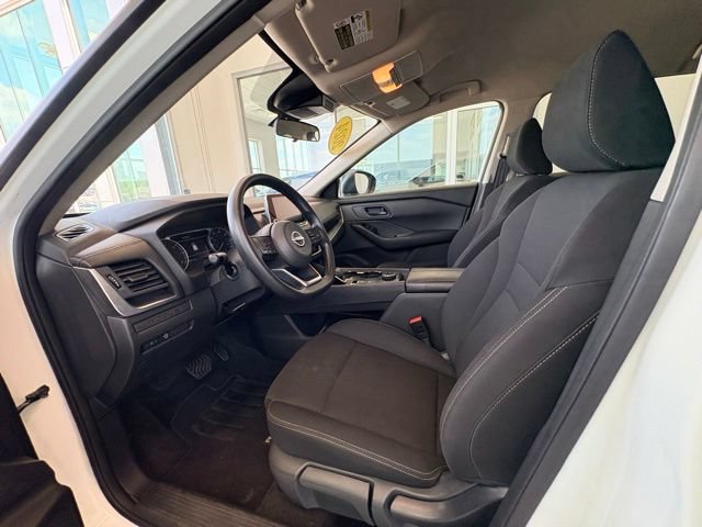 Used 2024 Nissan Rogue S AWD/4WD image 16