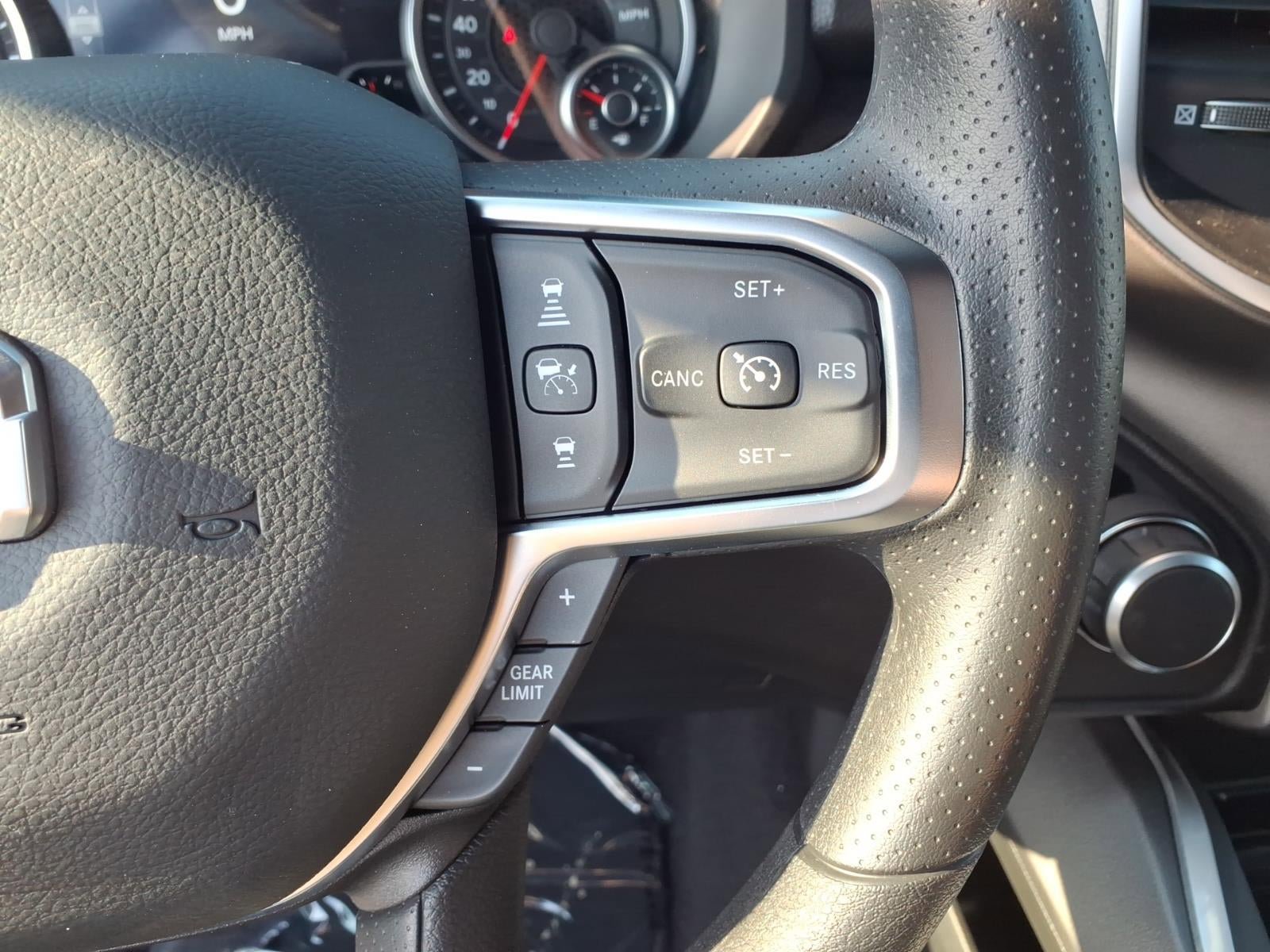 New 2026 RAM 1500 Express AWD/4WD image 11