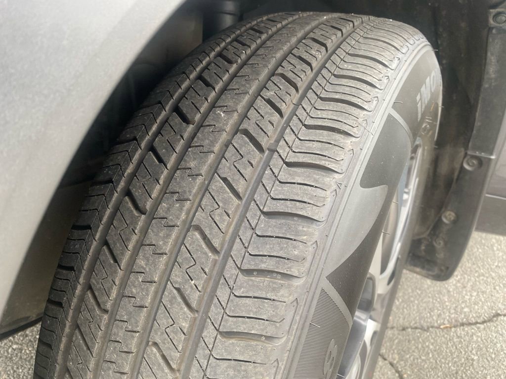 Used 2023 Toyota Highlander XLE image 31