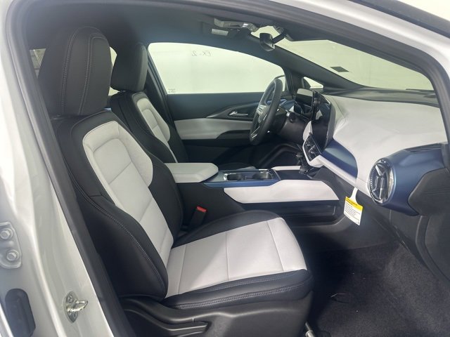 New 2026 Chevrolet Equinox EV LT image 13