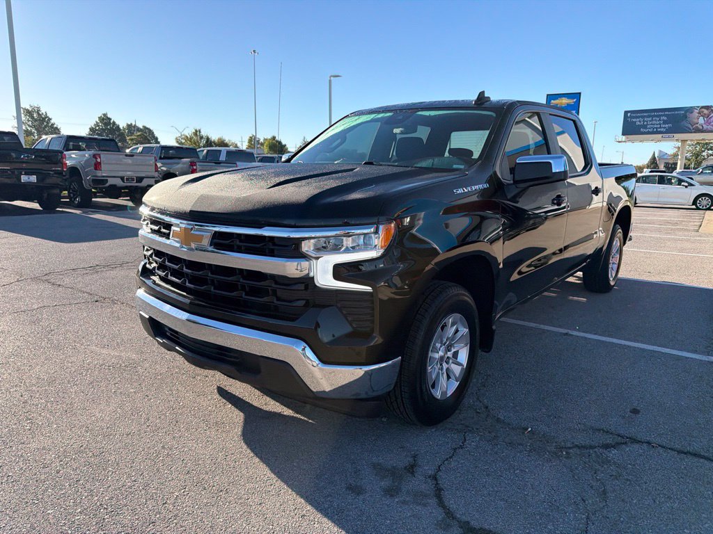 Used 2024 Chevrolet Silverado 1500 LT w/ Protection Package RWD image 6