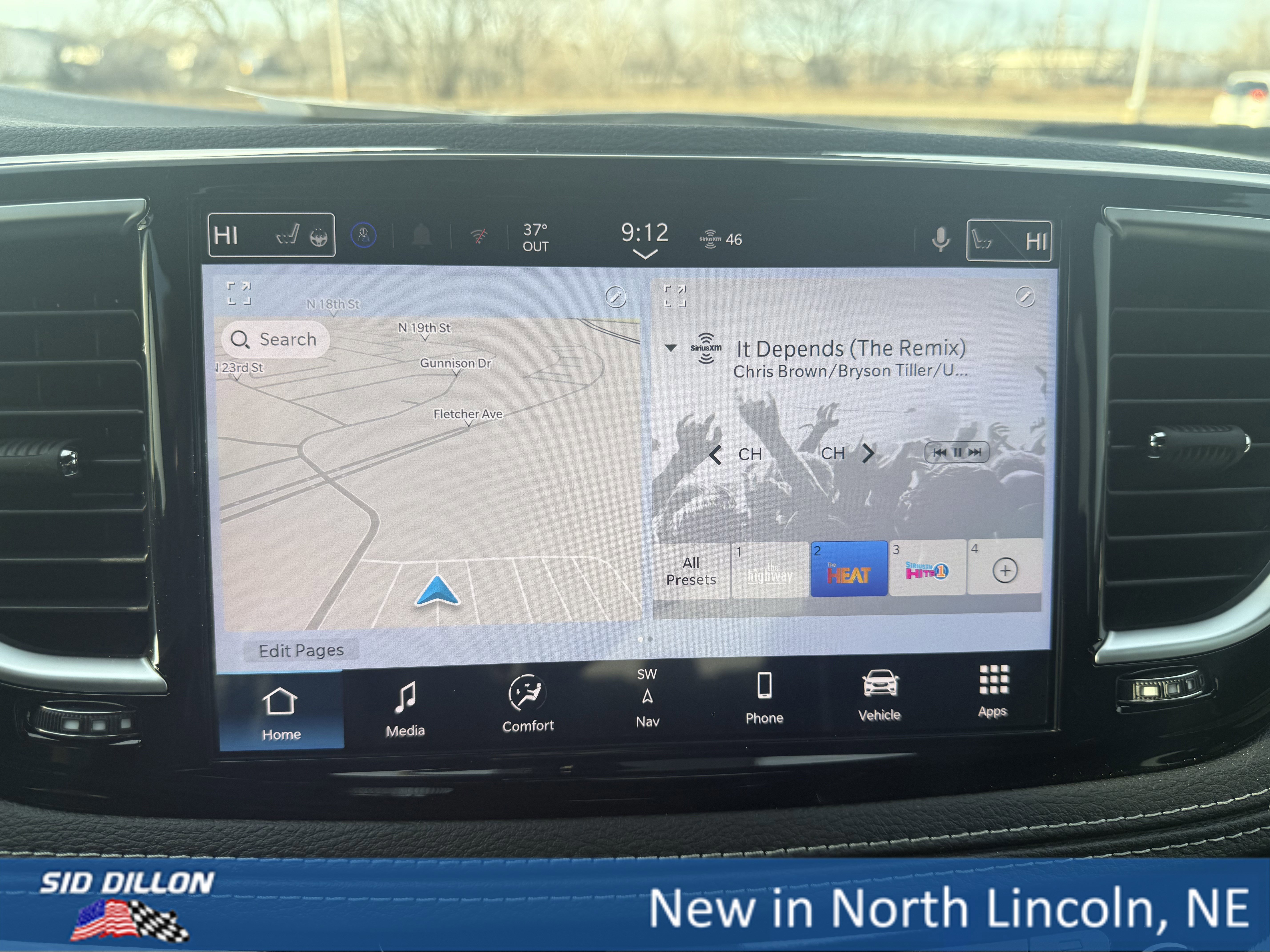 New 2026 Chrysler Pacifica Limited w/ S Appearance Package image 10