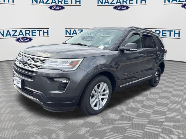 Used 2018 Ford Explorer XLT w/ Equipment Group 202A AWD/4WD image 3