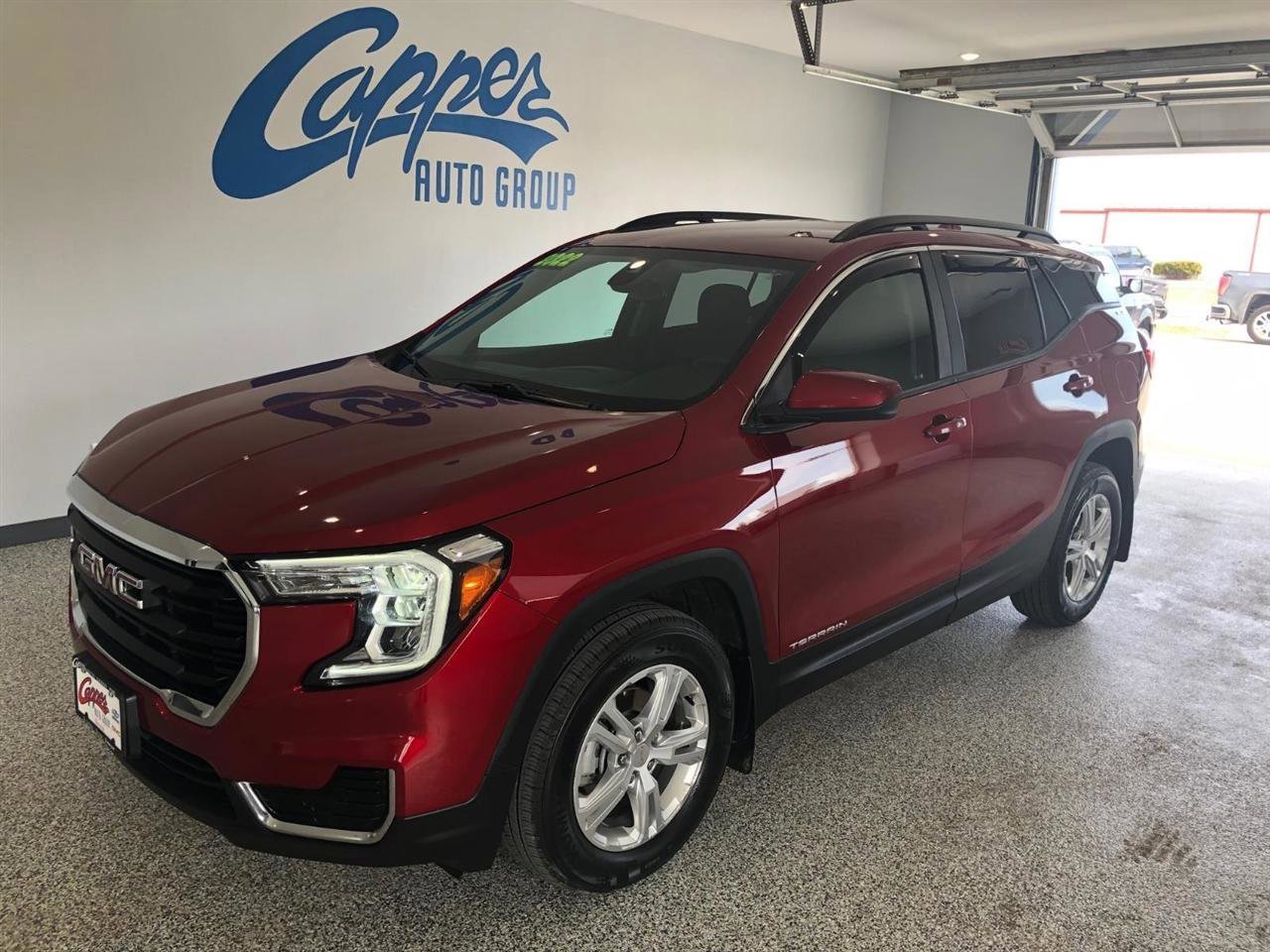 Used 2022 GMC Terrain SLE w/ Driver Convenience Package