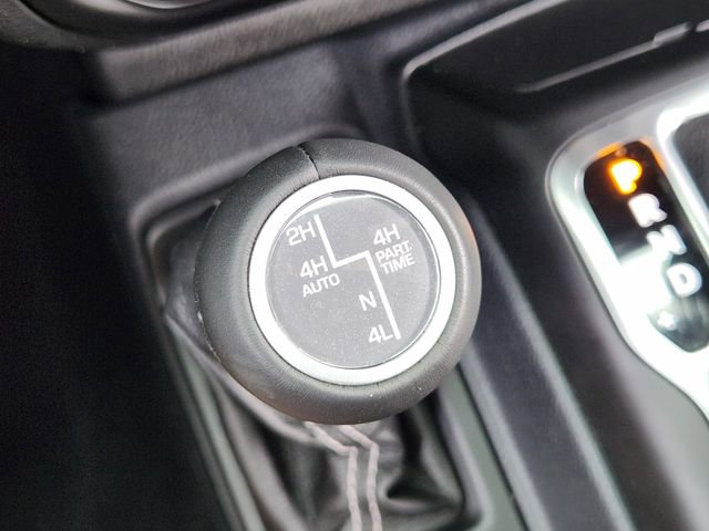 Certified 2021 Jeep Wrangler Unlimited Sahara w/ Cold Weather Group image 19